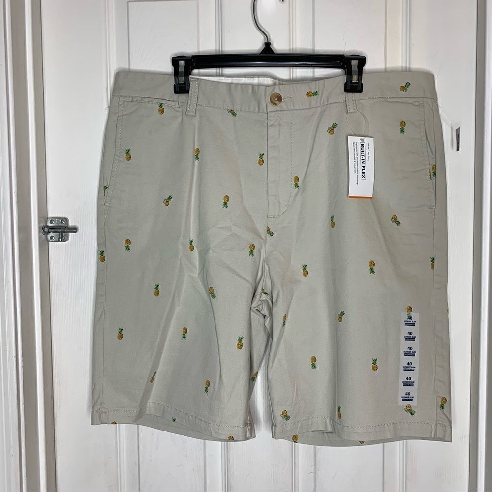 Old Navy Men’s Pineapple Khaki Slim Straight Shorts Waist Size 40 New With Tags